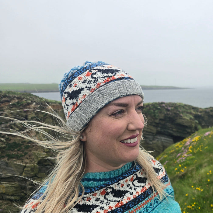 Annie Glue Puffin Hat in Selkie Grey