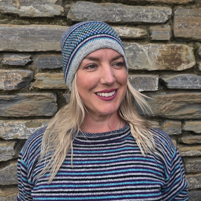 Annie Glue Stripey Hat in Blue Haze